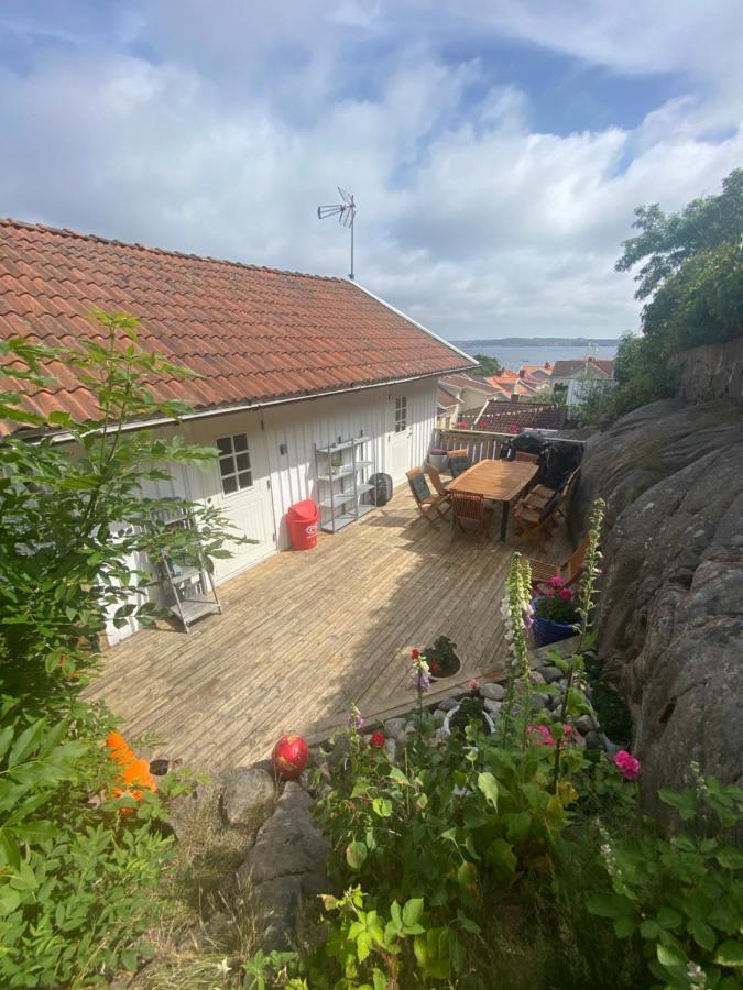 Cozy House In Central Lysekil, 4-6 Beds Villa Esterno foto